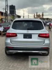 Photo 4 of Mercedes-Benz GLC 300 - 2017